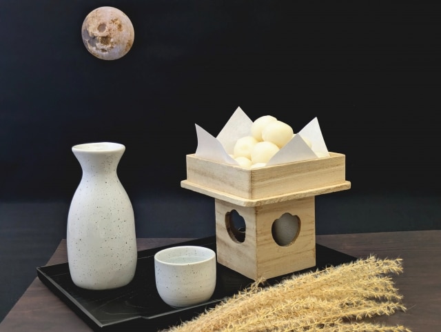 décoration Tsukimi traditionnelle avec dango